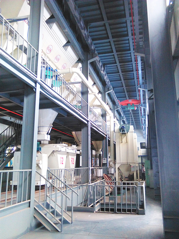 矿山破碎筛分系统布袋除尘器布置方案全解析：高效除尘与系统设计指南